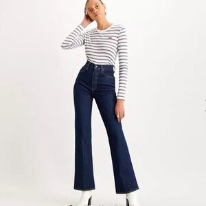 NWT Levi’s Ribcage Bootcut Jeans Size 27